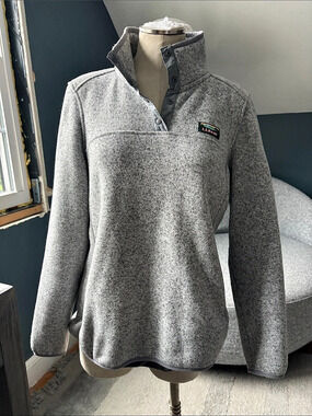 Large.Bean Half-Zip Pullover Gray Polyester Size Large Like New